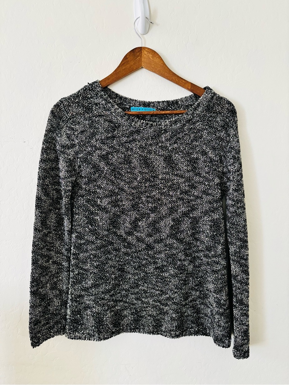Alice + Olivia Black‎ White Marled Knit Metallic Thread Sweater Top Medium